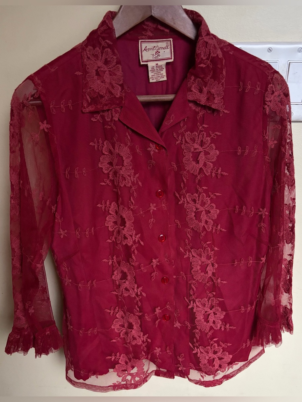 April Cornell Button Up Long Sleeve Blouse Size M Floral Embroidered